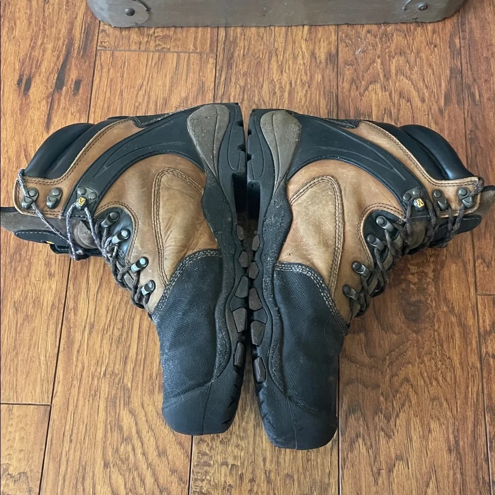 Keen Men’s Louisville Met Guard Work Boots Steel Toe Size 11EE